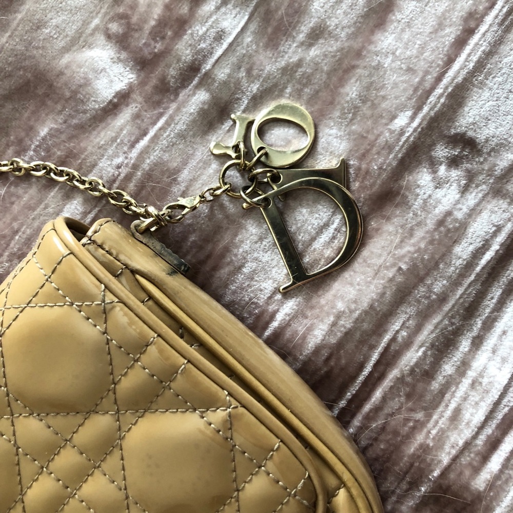 Lady Dior wallet on chain - Picture 9 of 12